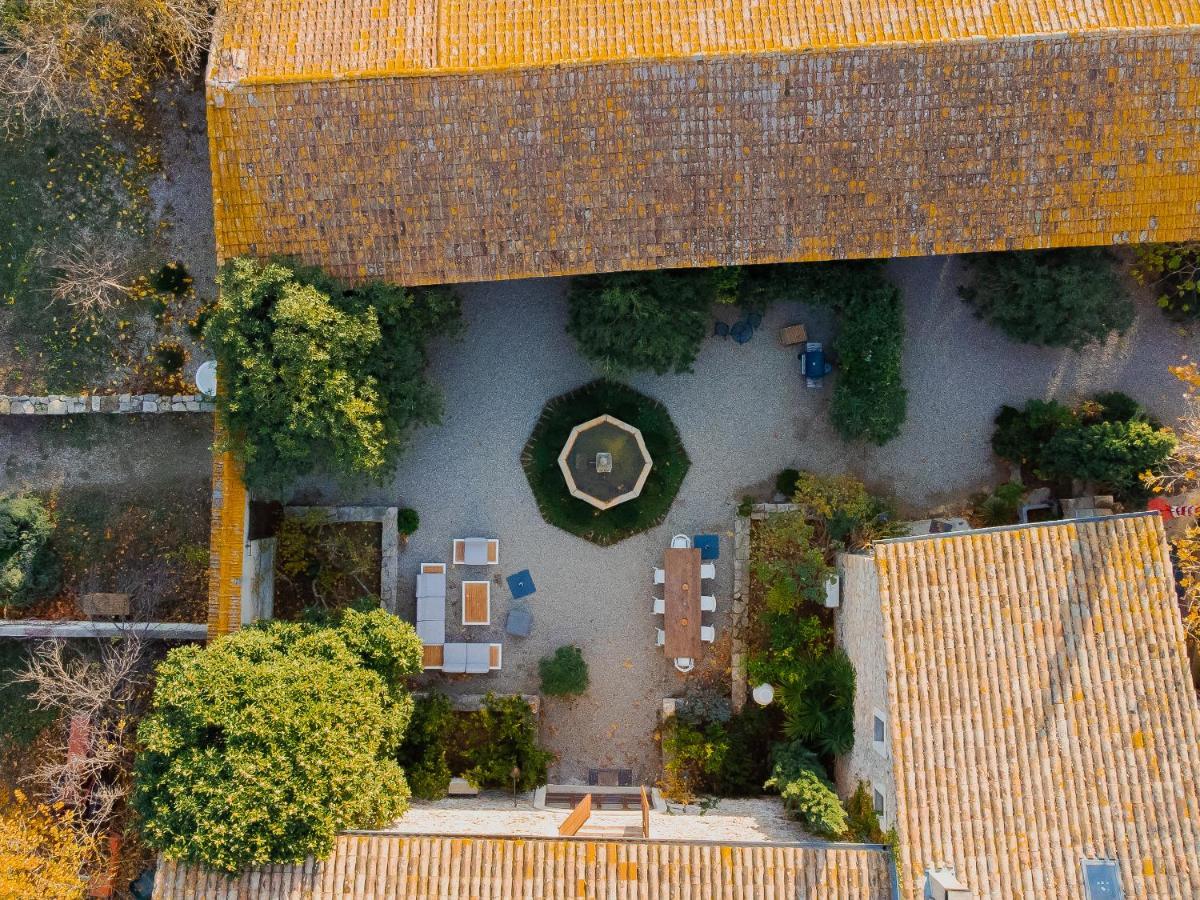 Bed and Breakfast Waya A Domaine Saint Domingue Narbonne Exterior foto
